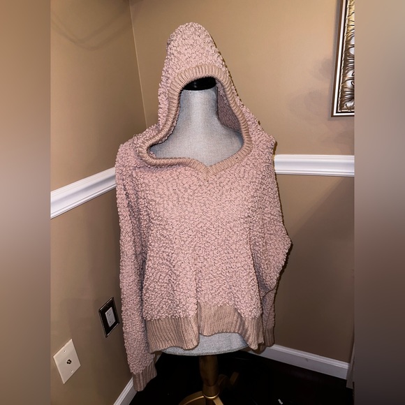 Sweater - Picture 2 of 2